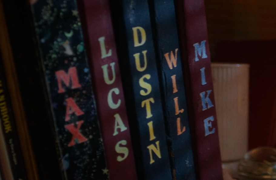 DnD binders from the show.